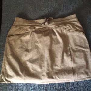 Tangerine L Fitness skort  Never worn no tags